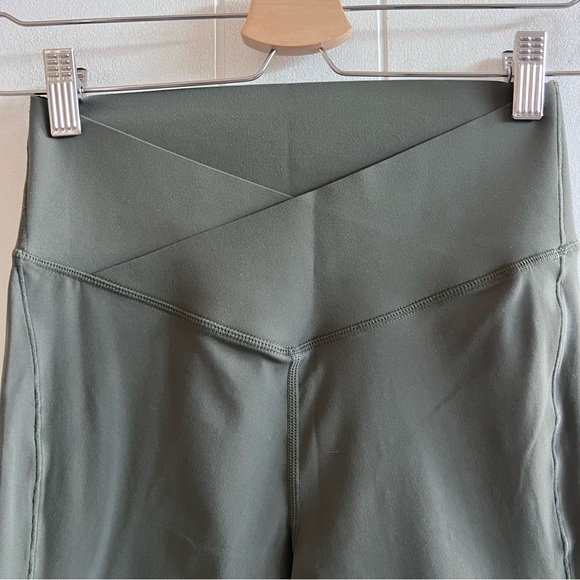 NWT Zyia Sage Crossover Edge 7/8 leggings - Picture 3 of 11